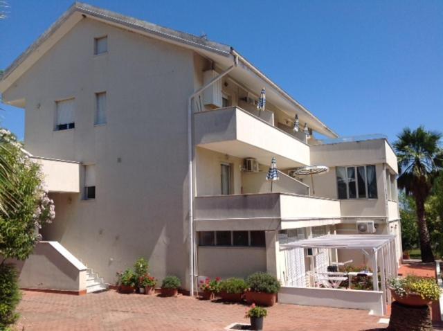 Villa Paola Loano Exterior foto