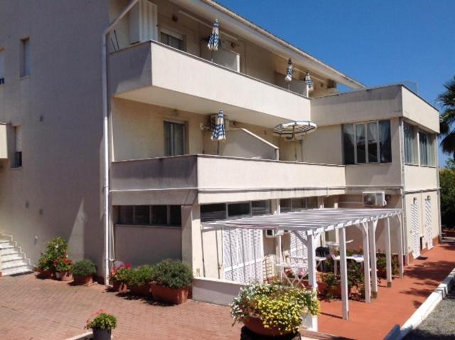Villa Paola Loano Exterior foto